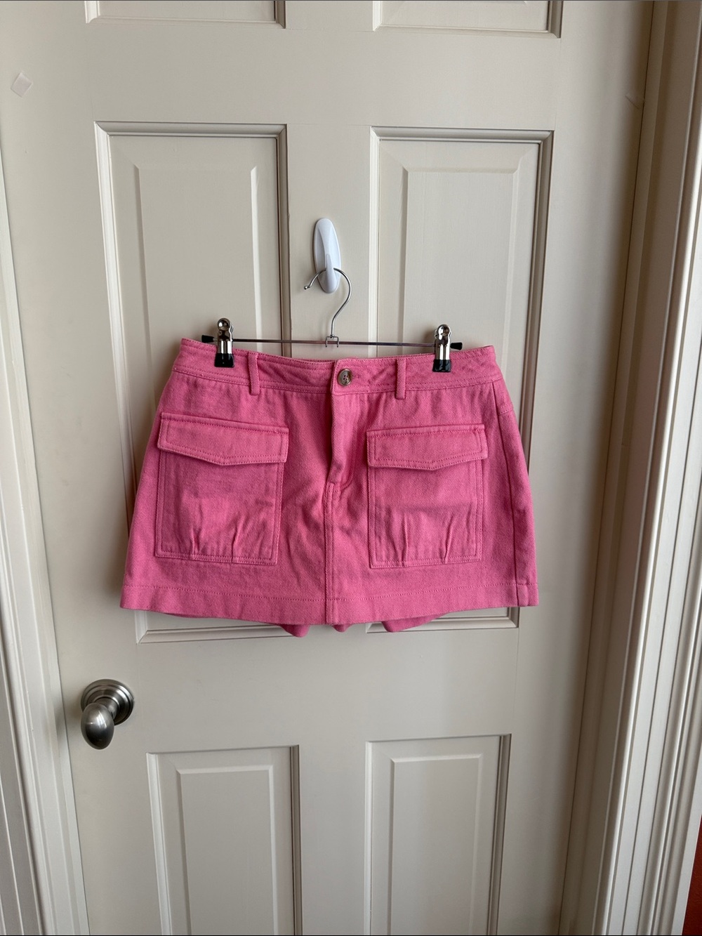 entro Pink Cargo Pocket Skort